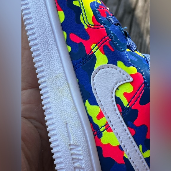 The Nike Force 1 18 print camouflage pattern sneaker - Picture 13 of 15